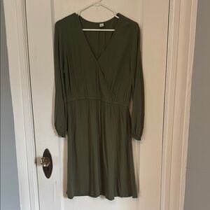 Old Navy Long Sleeve Dress in Olive Green